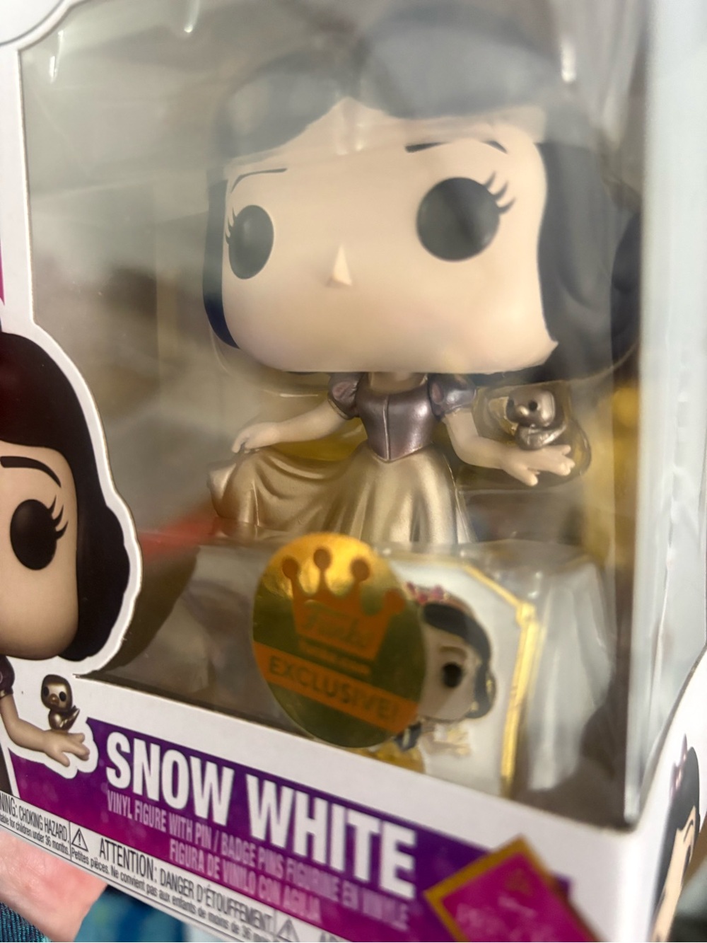 Funko pop Ultimate princess, Snow White with exclusive pin - Picture 2 of 8